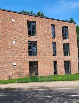 MItbeginn 01.01.26 !!! 2 Zimmer - Terrassenwohnung - Barrierearm - Seniorengerecht mit Fahrstuhl in Kaltenkirchen - Kaltenkirchen