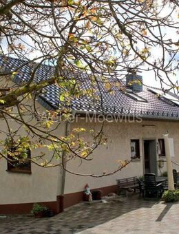 3-Parteienhaus mit Nebengebäuden (Stallungen, Remisen), 2. Bauparzelle + Weideland - Much