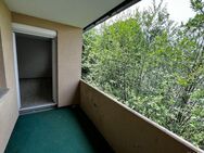 Gut geschnittene 3 Zimmer-Wohnung mit Blick ins Grüne! - Sindelfingen