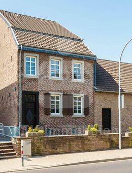 Einzigartiger Altbau im Landhausstil - liebevoll modernisiert mit geschlossenem Innenhof! - Bergheim (Nordrhein-Westfalen)