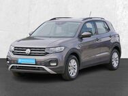 VW T-Cross, 1.0 TSI Life, Jahr 2020 - Lehrte