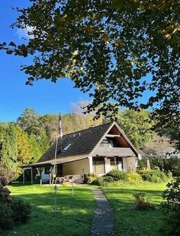 gepflegtes Einfamilienhaus mit 2 WE auf herrlichem, sonnigen Grundstück - Erbbaurecht - Jesteburg
