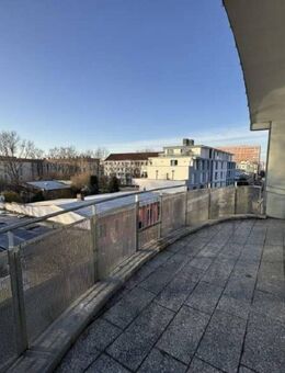 Wohnen über der Stadt schöne 3-R-Wohn.Atelier-Wohnung ca.124,60m² mit Dachterrasse zu vermieten. - Magdeburg