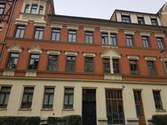 Zentrumsnahe 3 Raumwohnung in ruhiger Seitenstraße mit Wohnküche und Wannenbad - Leipzig