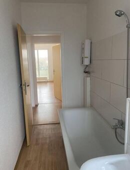 Schicke 3 Raumwohnung in Langeneichstädt mit Balkon zu vermieten!!! - Mücheln (Geiseltal)