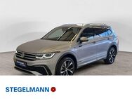 VW Tiguan, 2.0 l TDI Allspace R-Line, Jahr 2022 - Lemgo