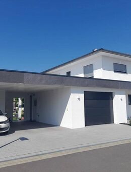 Exklusives lichtdurchflutetes Einfamilienhaus mit großem Garten - Dransfeld