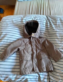 Gefütterte Kapuzen Winterjacke der Marke lupilu, Größe 86 - Wadgassen