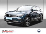 VW Tiguan, 2.0 TDI Life, Jahr 2022 - Wetter (Ruhr)