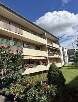Charmante 3 Zimmer Wohnung (Hochparterre) mit Garage in bester Lage von Gersthofen - Gersthofen