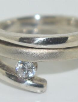 925er Sterlingsilber Ring mit einem Zirkonia - Herne Börnig