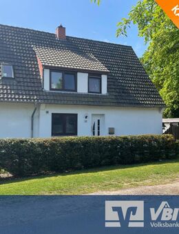 Pennigbüttel | Familienfreundliches Einfamilienhaus mit Doppelgarage und Garten - direkt am Sportplatz - Osterholz-Scharmbeck