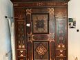 Antiker handbemalter BauernSchrank in 3805