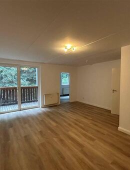 Barrierefrei! Renovierte 2-Zimmer-Whg mit Balkon in W-Elberfeld - Wuppertal
