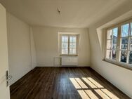 WUNDERSCHÖNE 3 ZIMMER DACHGESCHOSSWOHNUNG - Duisburg