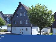 Immobilien-Perle in Winterberg - Freistehendes, gepflegtes Mehrfamilienhaus ! - Winterberg