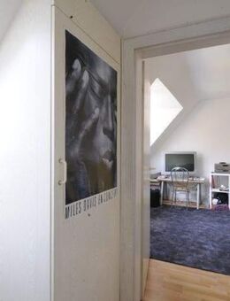 Modernes 1-Raum-Appartement, weißes Bad, Einbauküche, Stellplatz - Gelsenkirchen