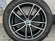 Neuwertige M5 BMW Felgen mit Reifen - Obernburg (Main)