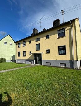 1 Monat Mietfrei bei eigen Renovierung - Gemütliche 2-Zimmer-Wohnung in Baumholder - direkt vom Eigentümer! [HMR-O60E04] - Baumholder