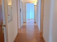 Nahe Zentrum: 4 Zimmer Wohnung mit optional 2 Garagenplätzen - Passau