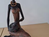 Afrikanische Frauenfigur - braun - Büdingen