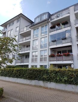 VERKAUF-Kapitalanlage oder Selbstnutzung, Sehr gepflegte 2-Raum mit Terrase und Grünteil/Garten und Außenfensterrollos - Rostock