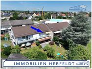 Gepflegte 3-Zimmer-Wohnung mit schönem Balkon und Garage in einem 4-Parteien-Haus in ruhiger Lage - Königsbrunn