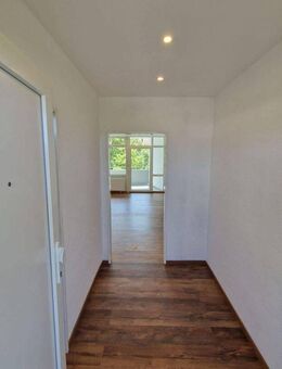 Einziehen oder vermieten - alles neu! Balkon, TG & top Infrastruktur - Sanierung bezahlt - Heidelberg