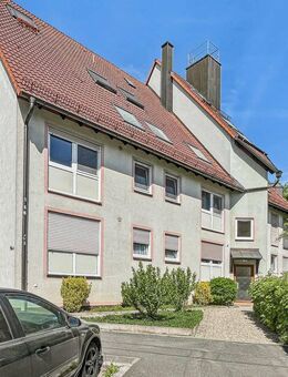 Vermietete und gepflegte 2-Zimmer-Eigentumswohnung mit Balkon in Stein - Stein (Bayern)