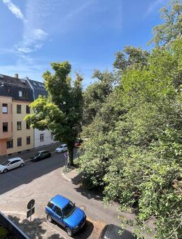 Schicke 4-Zimmer-Wohnung am Park mit Balkon - Zwickau
