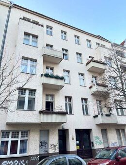 Altbauperle mit Remise und ca. 380 m² Dachrohling - Berlin