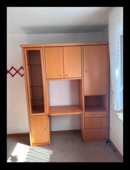 Schrank/Vitrine in Köln-Höhenhaus zum Schäppchenpreis! - Köln