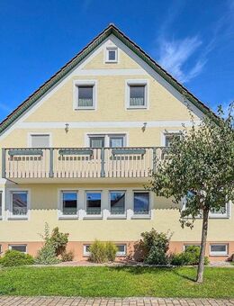 Großzügiges Zweifamilienhaus mit umfangreichen Außenanlagen in Munningen-Laub zu verkaufen! - Munningen