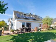 Modernes Einfamilienhaus mit PV-Anlage, 7 Zimmern & Doppelwohnoption - Seth