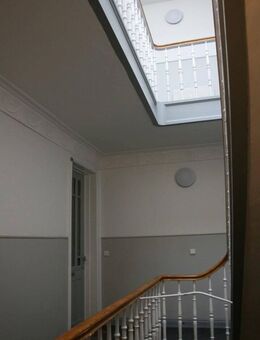 2-ZiWhg mit Balkon, Wohnküche, Ost-Balkon, WG-geeignet, I.OG, dreif.isolFenster - Hamburg