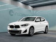 BMW X2, 25 e M Sport 25e EU6d 25e Sportpaket El, Jahr 2022 - München