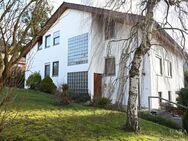 Freistehendes Zweifamilienhaus in schöner Lage! - Göppingen