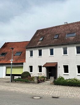Ein-/Zweifamilienhaus mit Garage und Werkstattgebäude - Kirchberg (Jagst)