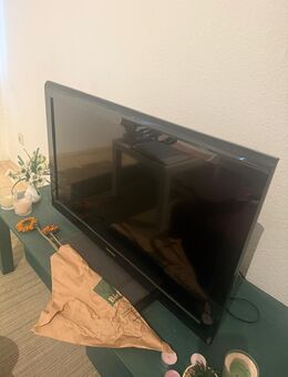 Toshiba 32LV933G 80,1cm(32 Zoll) LCD-TV Full HD Twin Tuner - Aachen