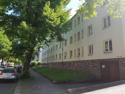 2-Zi. EG Wohnung mit Balkon in ruhiger Lage, barrierefrei, Treppenlift