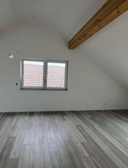 Willkommen in Ihrem Familienparadies: Traumhafte Doppelhaushälfte in Kirchhausen! - Heilbronn