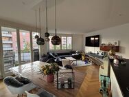 Sonnige 4 Zimmer-Wohnung mit großem Balkon - München