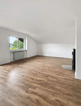 Licht, Raum, Ausblick - 5-Zimmer-Dachgeschosswohnung in Bad Kötzting - Bad Kötzting
