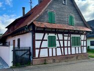 Denkmalgeschütztes Haus mit Wirtschaftsgebäude auf attraktivem Grundstück mit Bauplatz - Baden-Baden