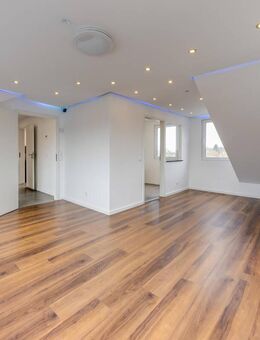 Moderne Dachgeschosswohnung mit viel Tageslicht in Schönforst - Aachen