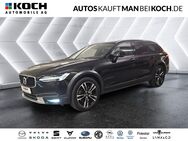 Volvo V90, CC D4 Cross Country AWD BLS FSHz, Jahr 2019 - Berlin