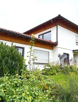 Attraktives Reihenendhaus mit Garage & großem Garten in Tuttlingen - Tuttlingen