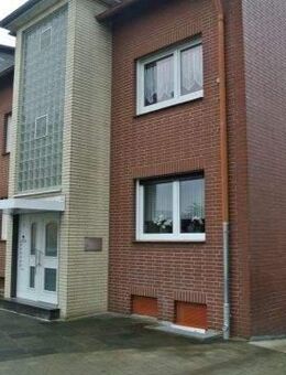 schickes und gepflegtes neu renoviertes Großraum-Apartment mit Balkon **Hochparterre - Duisburg