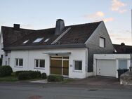 Gepflegtes Ein- / Zweifamilienhaus in Marsberg - Marsberg