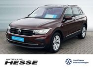 VW Tiguan, 2.0 TDI Move, Jahr 2023 - Sottrum